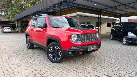 JEEP RENEGADE 2.0 16V TURBO DIESEL TRAILHAWK 4P 4X4 AUTOMÁTICO JEEP RENEGADE 2.0 16V TURBO DIESEL TRAILHAWK 4P 4X4 AUTOMÁTICO
